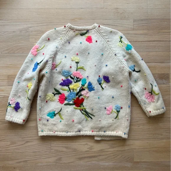 SOLD! ⏹️ - GORGEOUS Vintage Knit Embellished Cardigan! - Picture 4 of 10